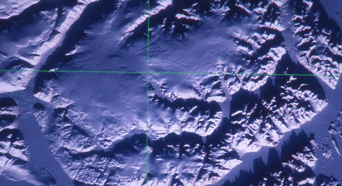 Satellite image of the Renland ice cap (Landsat). Elevation of the summit of the ice cap is 2360m above sea level.